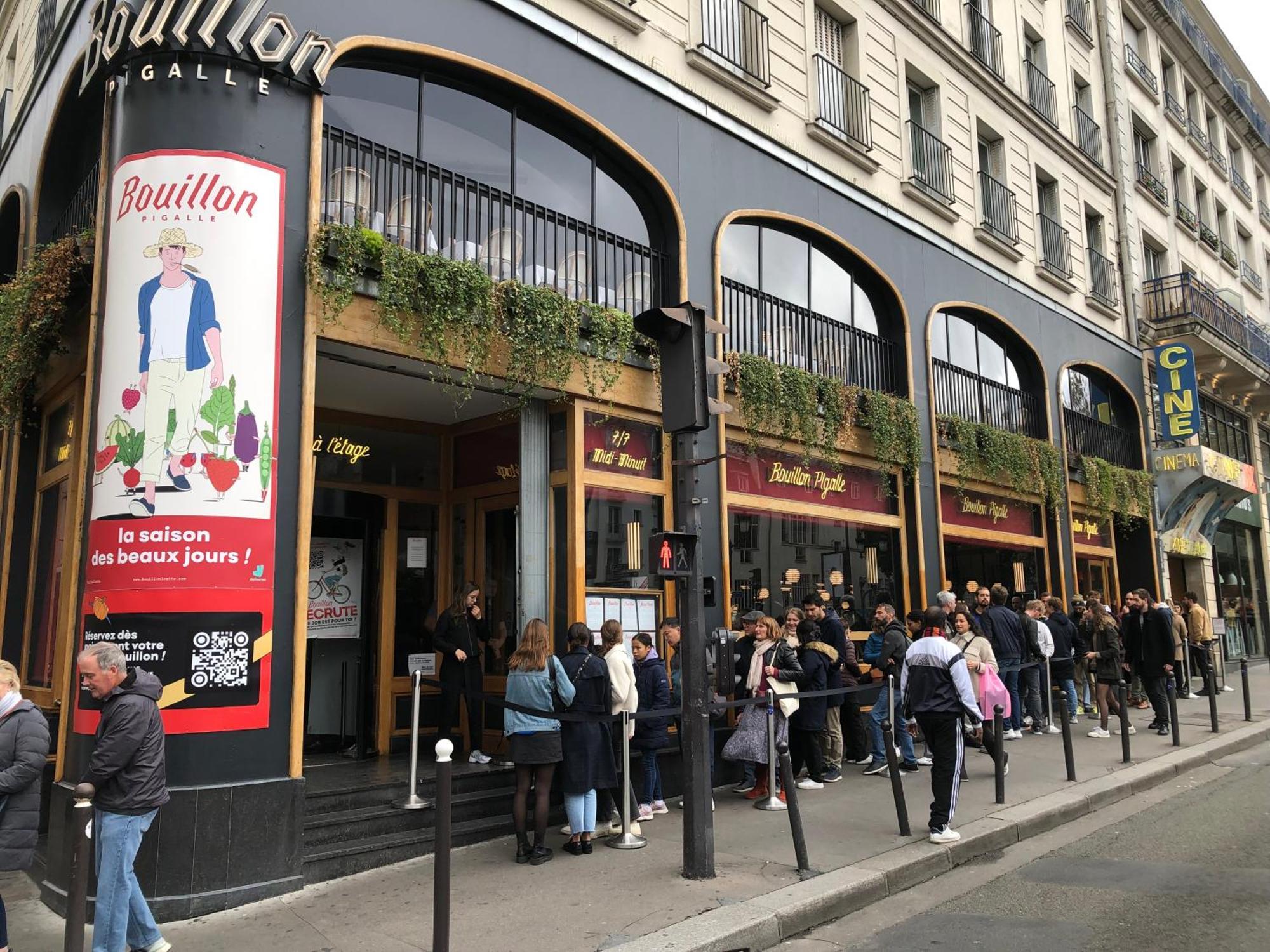 Studio Pigalle De 25 M2 - 2 Lits Simples Type Gigogne Pour 2 Personnes - Coeur Touristique De Paris - 2 Minutes De La Station Metro Pigalle ,Petit Train Vers La Butte Montmartre-Cabarets Moulin Rouge,Chez Michou-Restaurants Bouillon Pigalle,Berliner エクステリア 写真