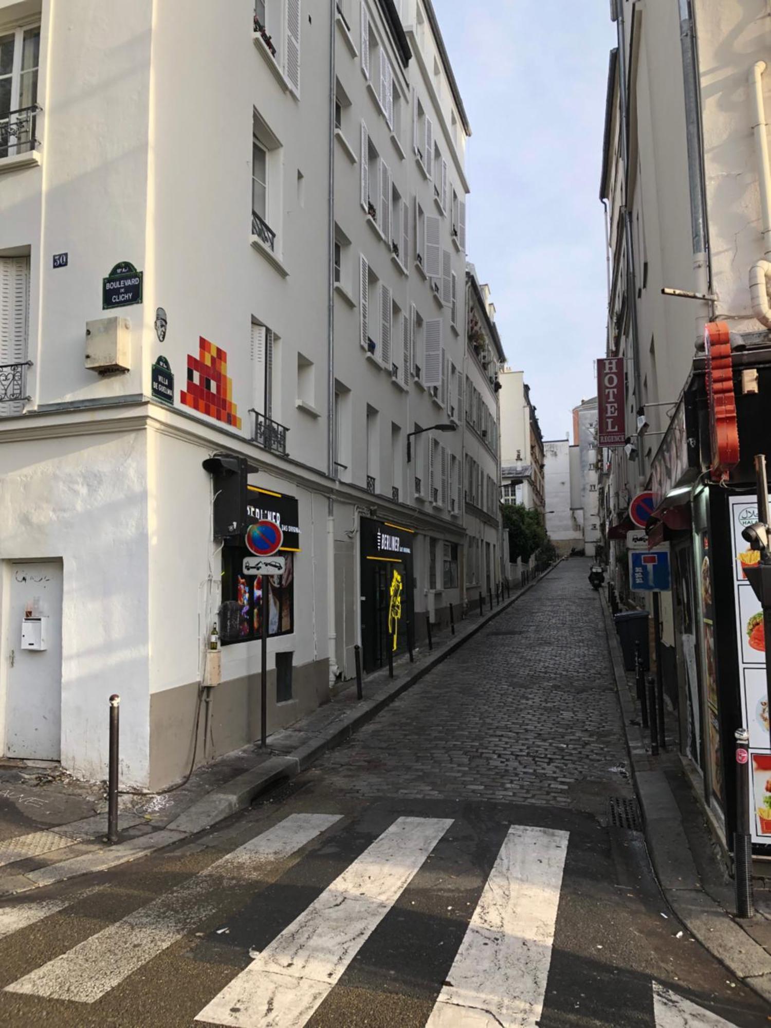 Studio Pigalle De 25 M2 - 2 Lits Simples Type Gigogne Pour 2 Personnes - Coeur Touristique De Paris - 2 Minutes De La Station Metro Pigalle ,Petit Train Vers La Butte Montmartre-Cabarets Moulin Rouge,Chez Michou-Restaurants Bouillon Pigalle,Berliner エクステリア 写真